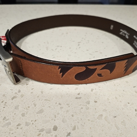Eagle Wings Other - New Iowa Hawkeyes Eagle Wings Tan Leather Men's Belt Sz 34